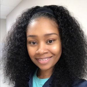 Meet your Posher, Taja